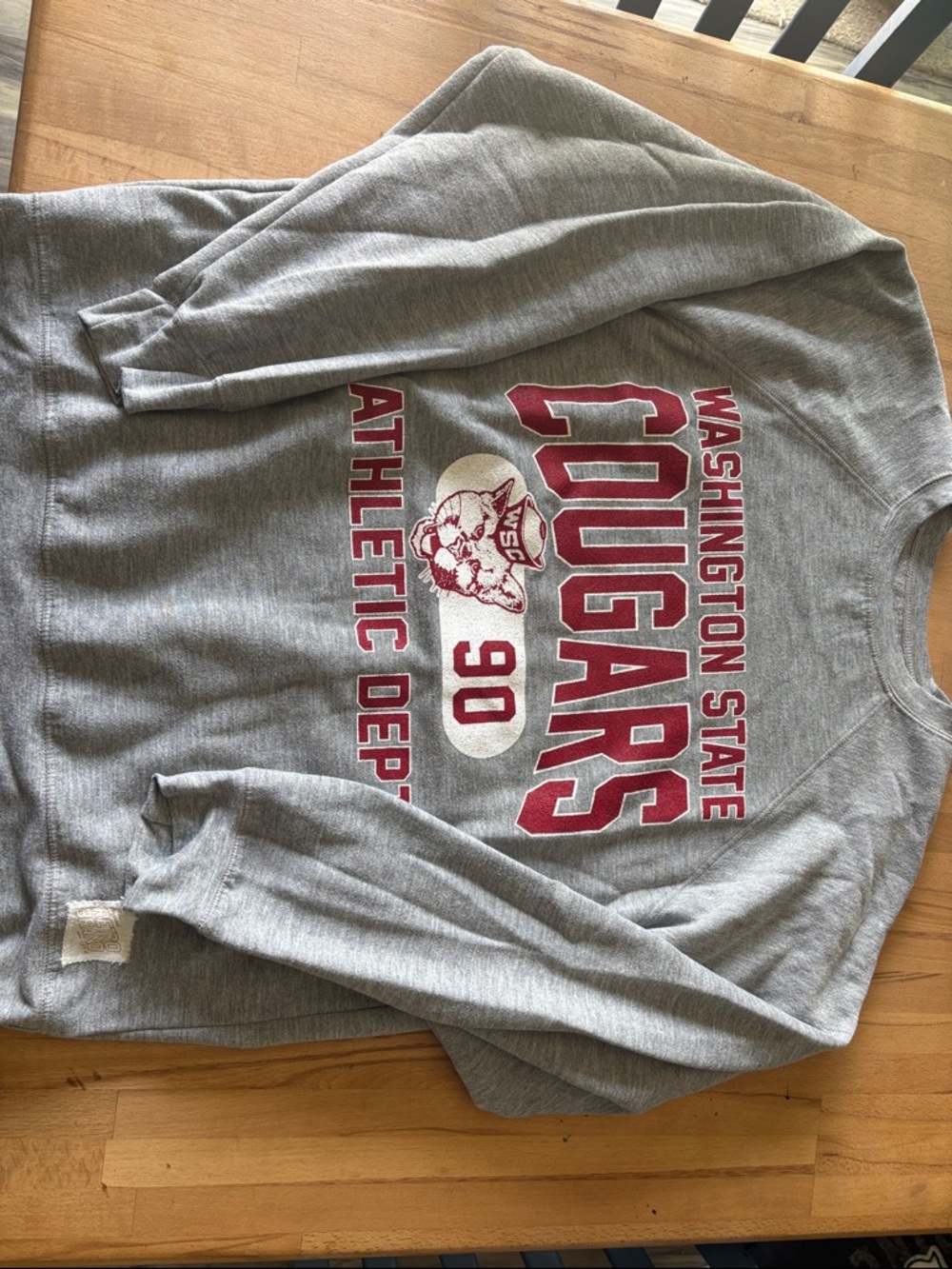 WSU sweatshirt